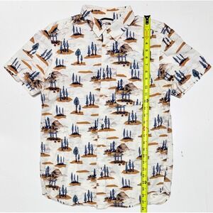 The North Face Mens Medium Short Sleeve Button Up Shirt Tree Mountain Camp Print